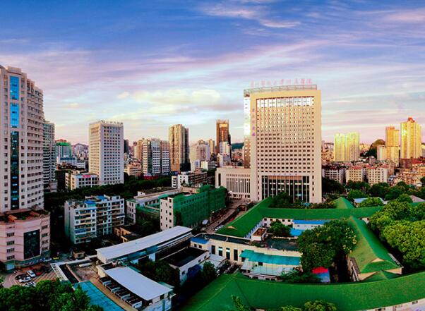 貴陽做假體豐胸的醫(yī)院哪家好？盤點五強整形醫(yī)院詳情